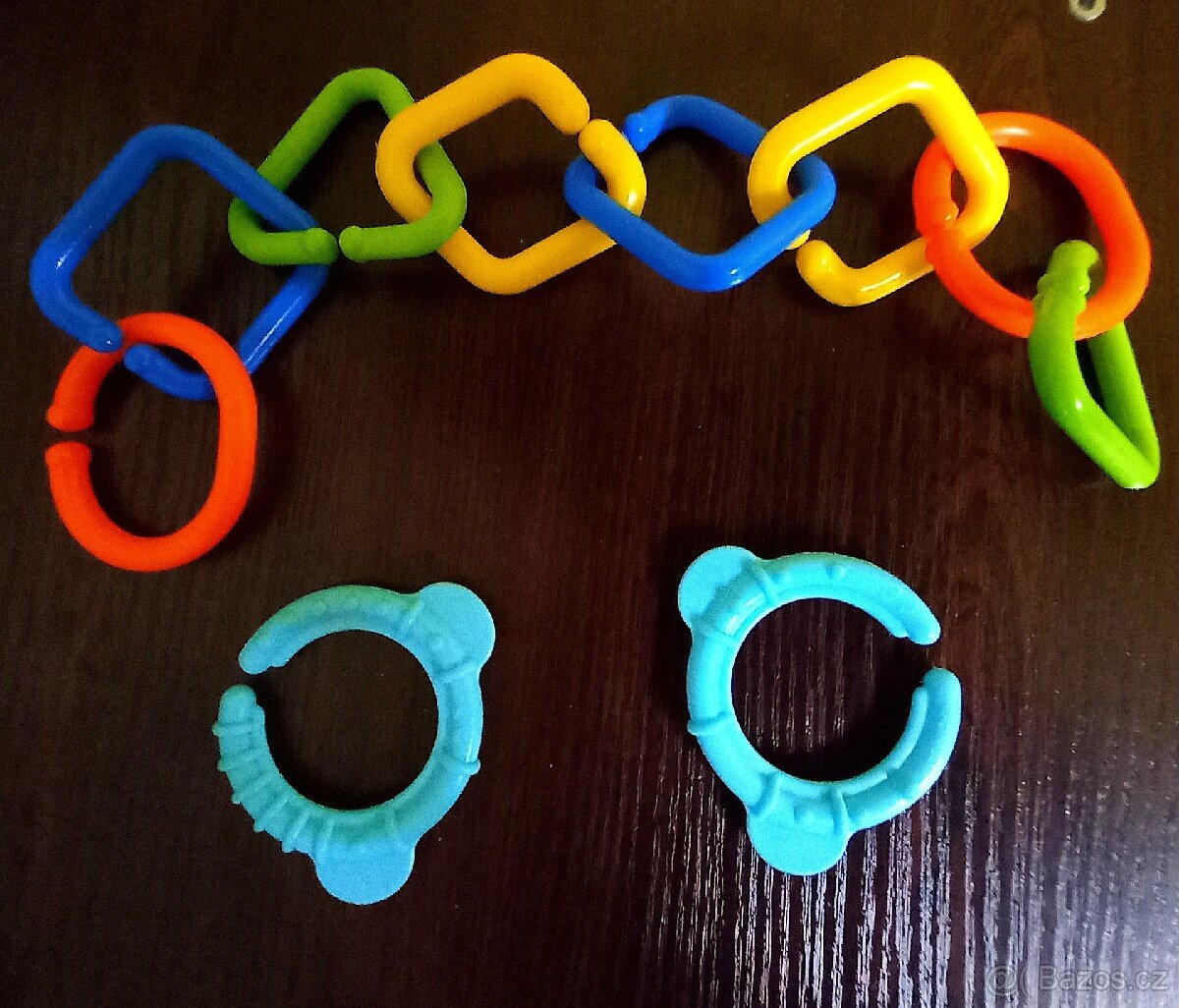 Řetěz / háčky na kočárek, pouzdro na dudlík