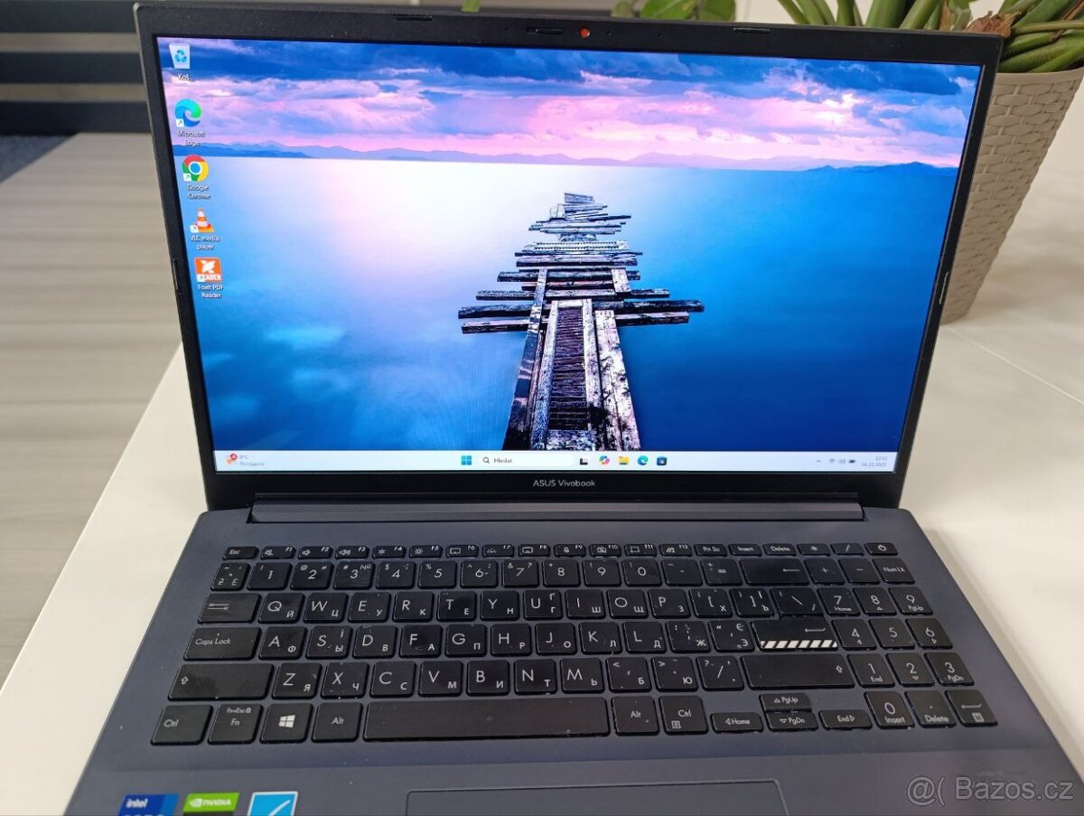 ASUS Vivobook K3500P OLED