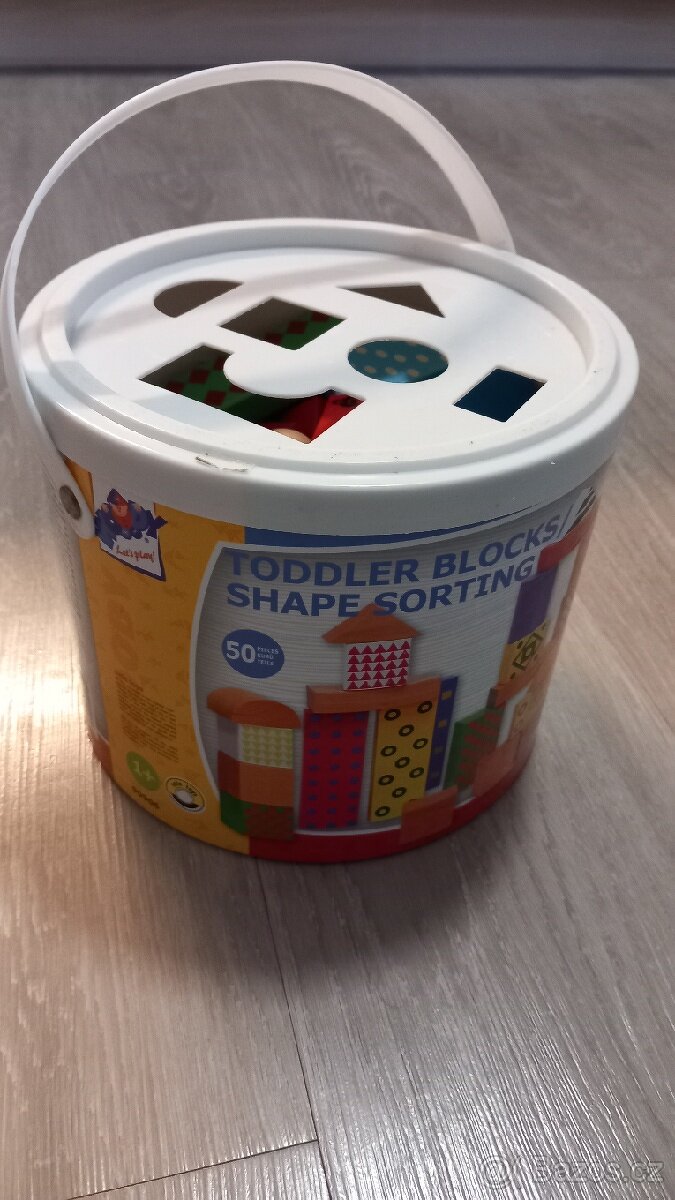 Barevné kostky v kyblík s vkládačkou 50 ks