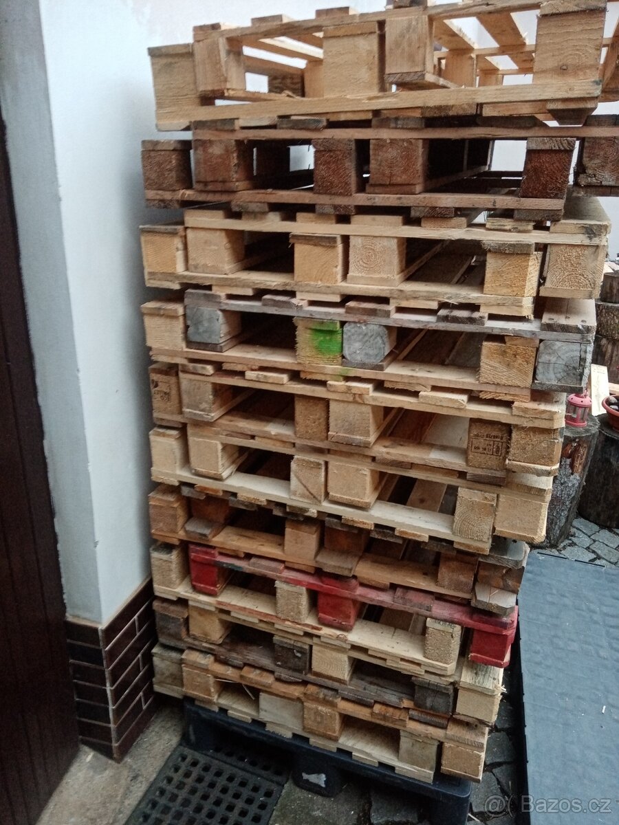 Dřevěné standardní palety 120 x 80cm, použité.