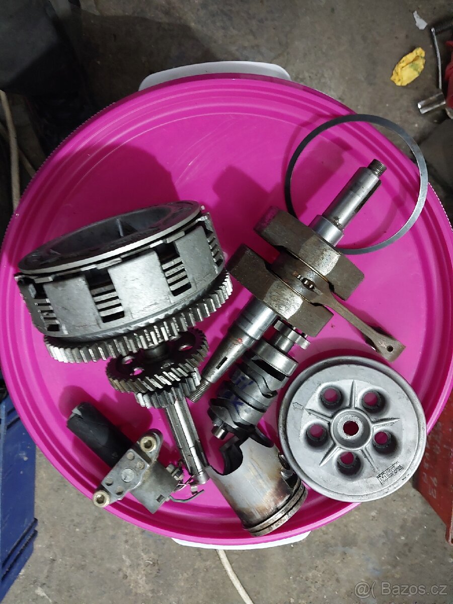 Honda CRM 125R díly