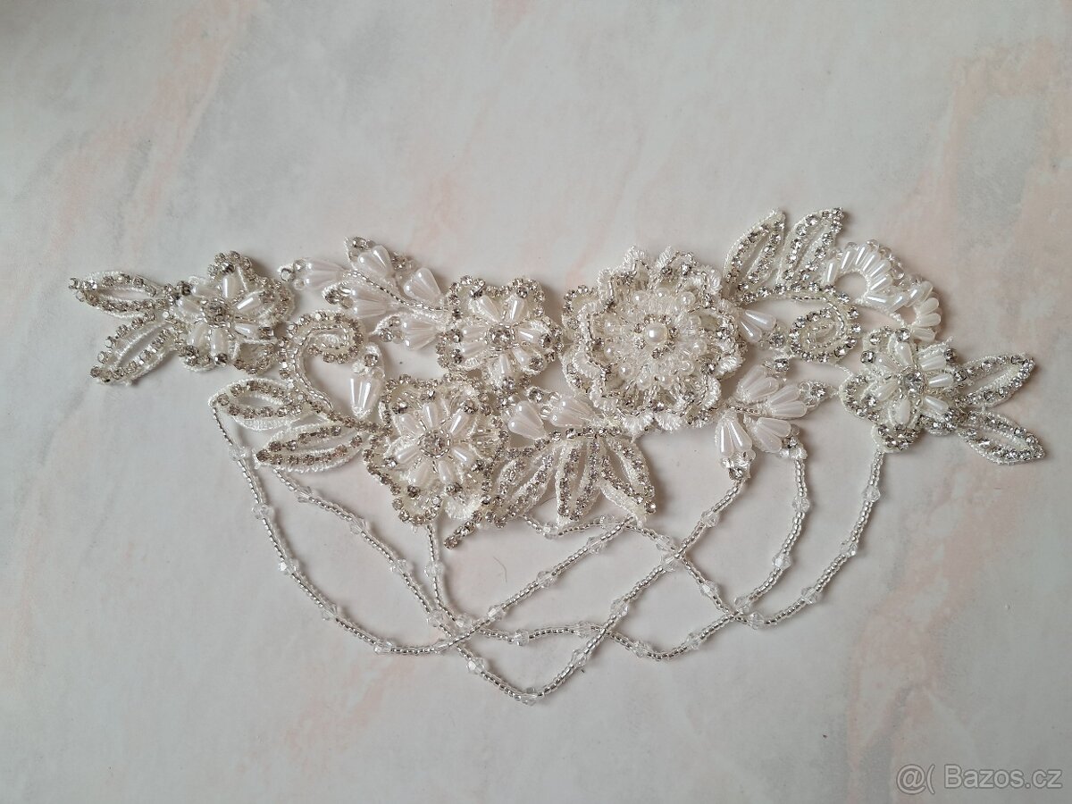 Svatební výzdoba, dekorace, ozdoby, balonky, kytky