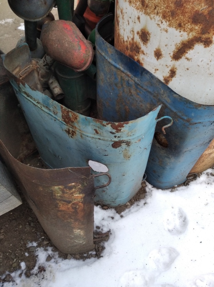 Prodám kryty na motor na ZETOR25