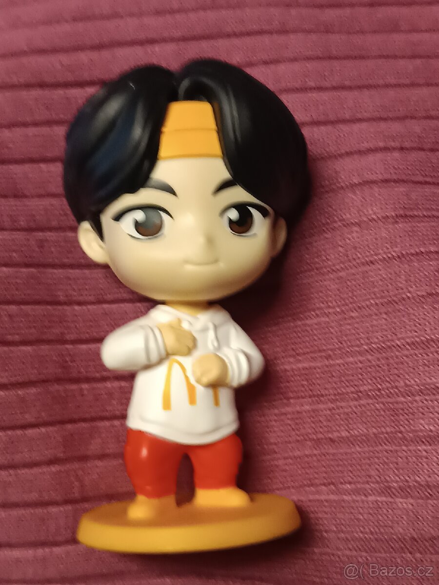 Výměna postavičky McDonald's BTS Tiny Tan