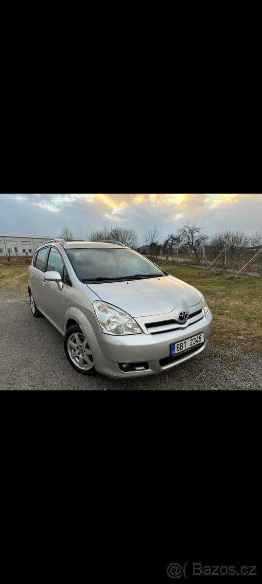 Toyota Corolla Verso D4D 2.2 tdi 2007