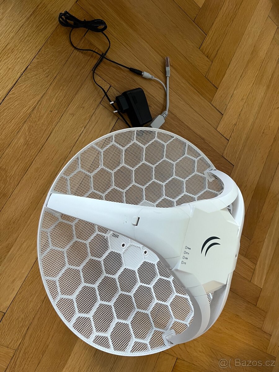 MikroTik LHG LTE kit – venkovní LTE anténa / modem