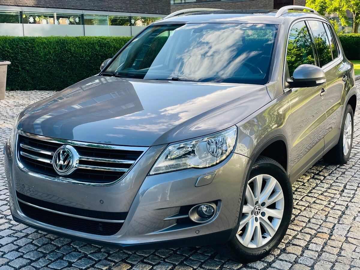 Volkswagen Tiguan 2.0TSI BENZIN 4x4 AUT SERVISKA TAŽN VÝHŘEV