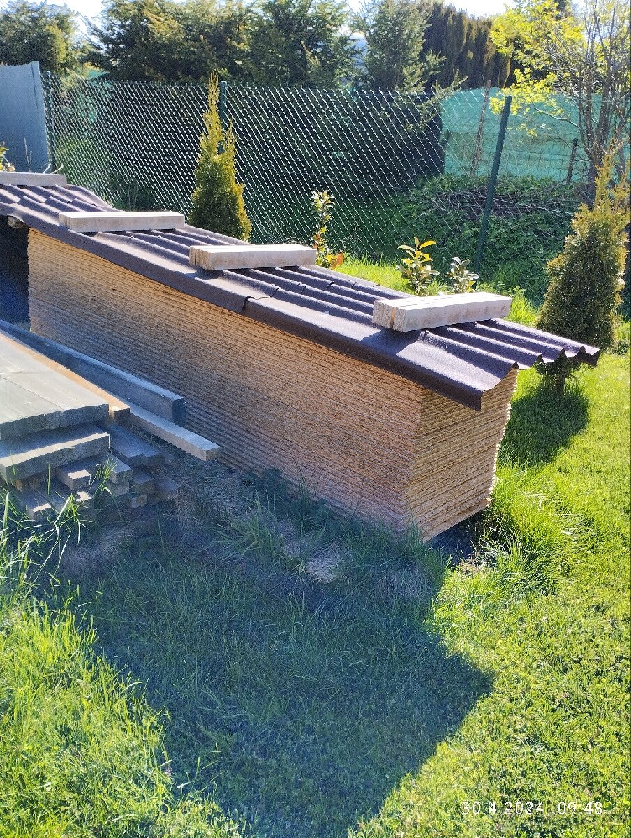 Stavební materiál na strechu ozb desky 2 balíky
