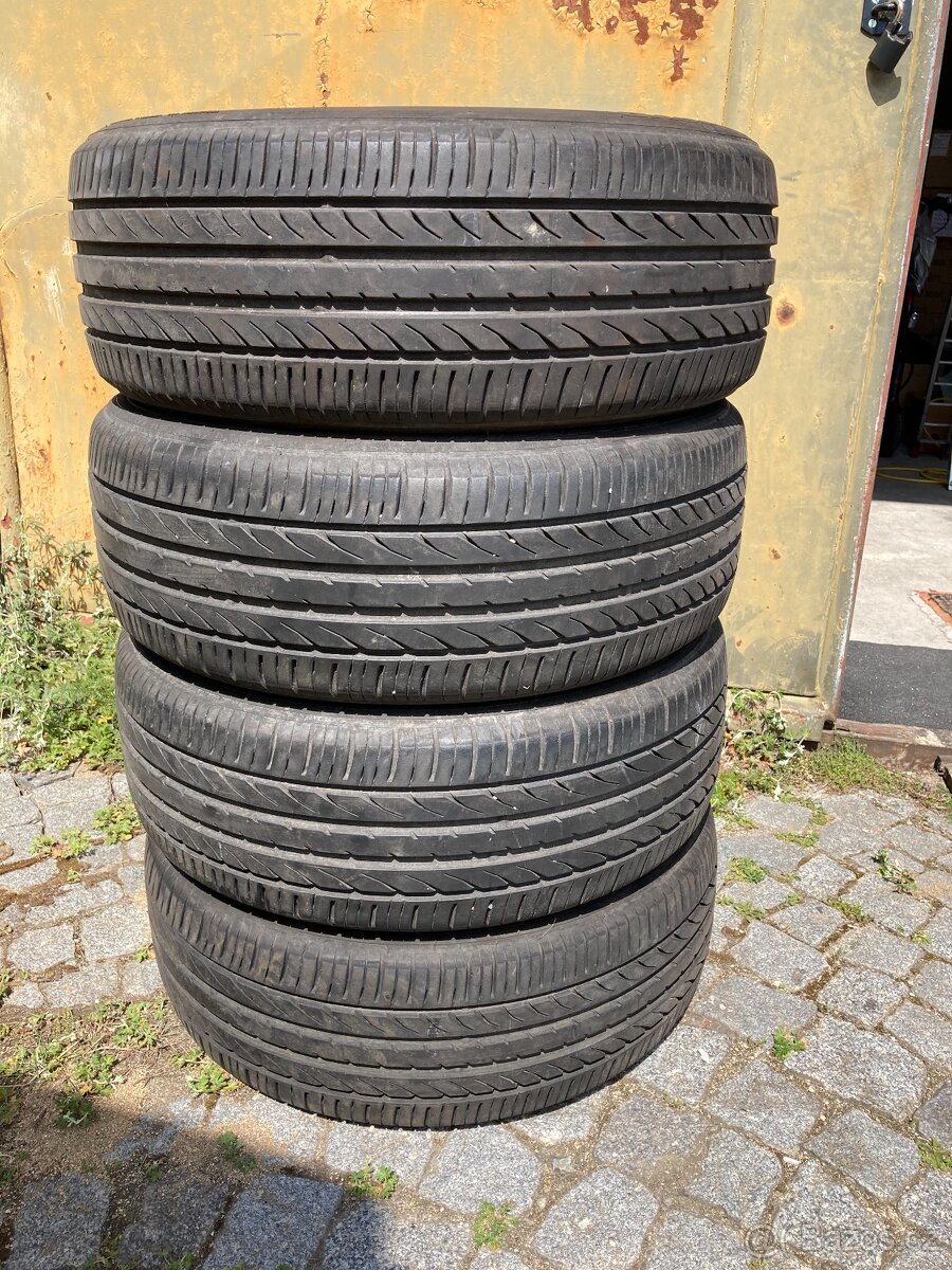 Letní pneumatiky Toyo Proxes R40 215/50R18 92V
