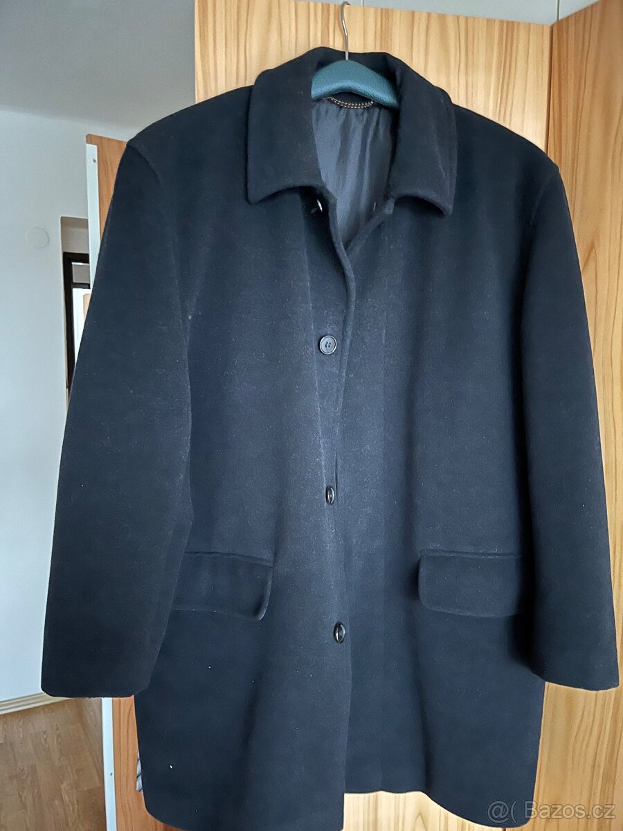 Cerny zimni kabat, material vlna a kasmir, velikost 50