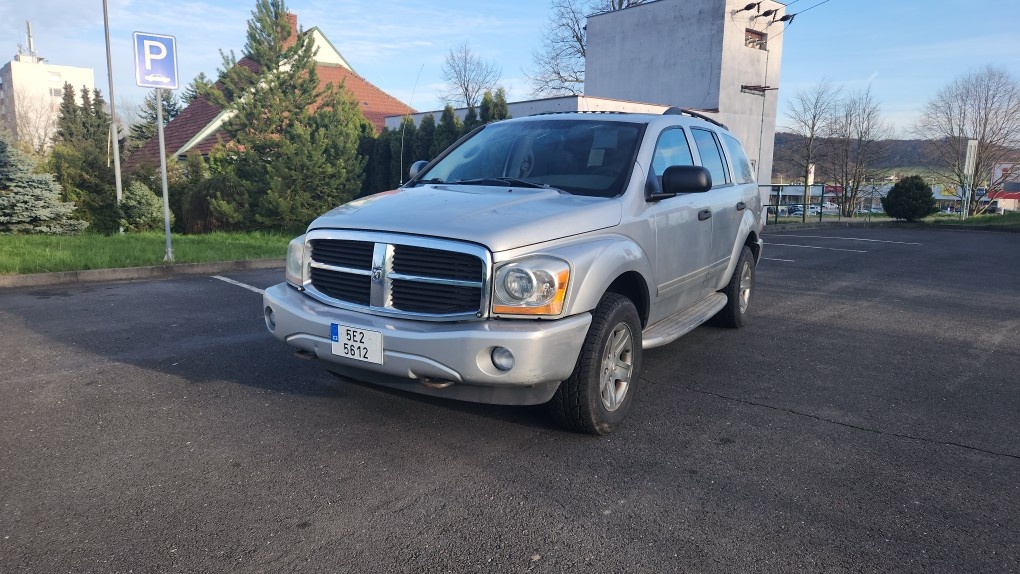 Dodge Durango 5.7 HEMI, 7-mi místné