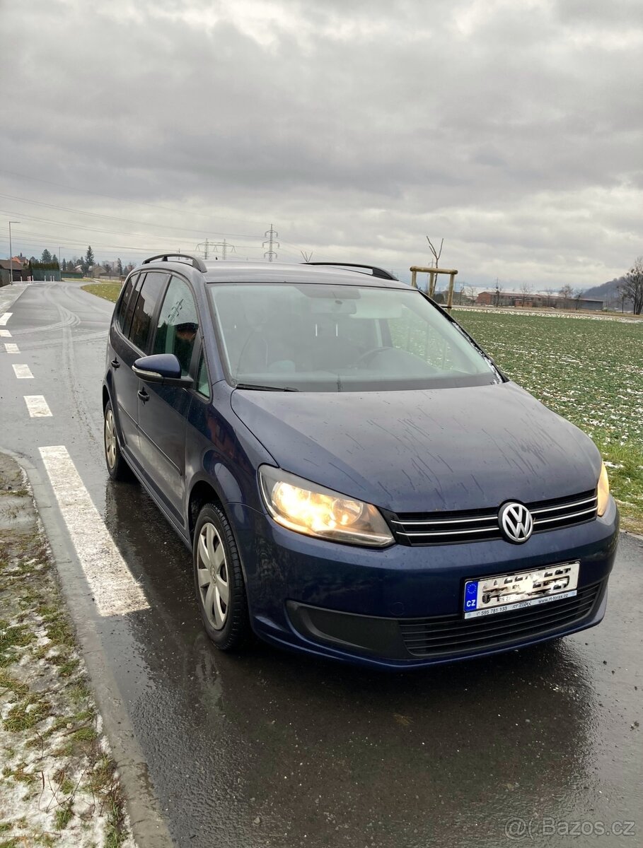VW Touran 1.4TSI 110kw - úsporný rodinný vůz