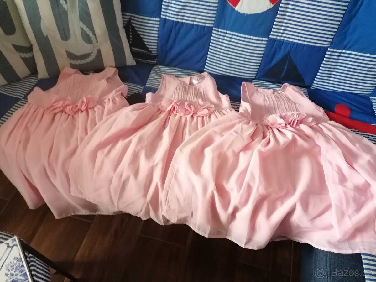 Šaty pro družičky
