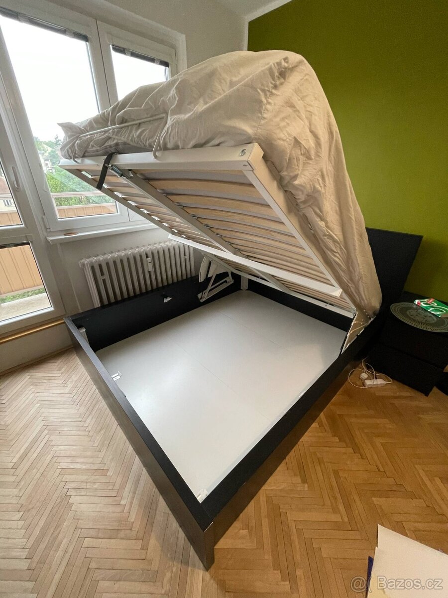 Manželská postel MALM 160x200 s matrací a roštem