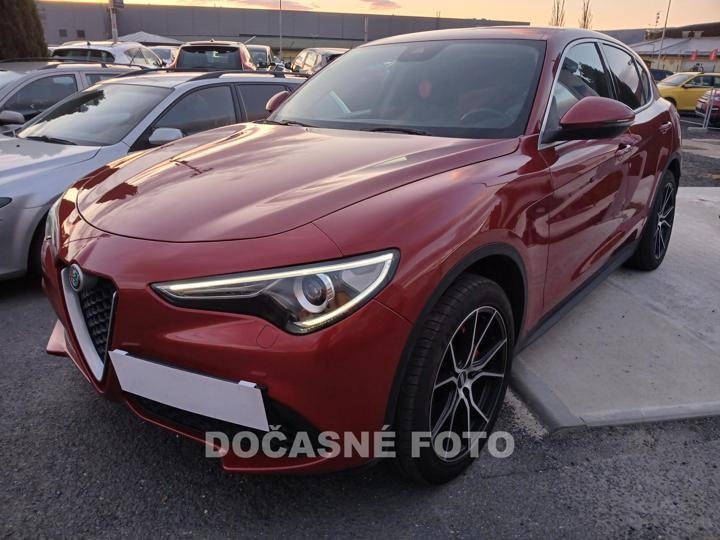 Koupím nabídněte alfa romeo stelvio