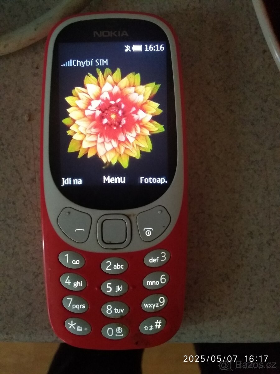 Mobilní telefon