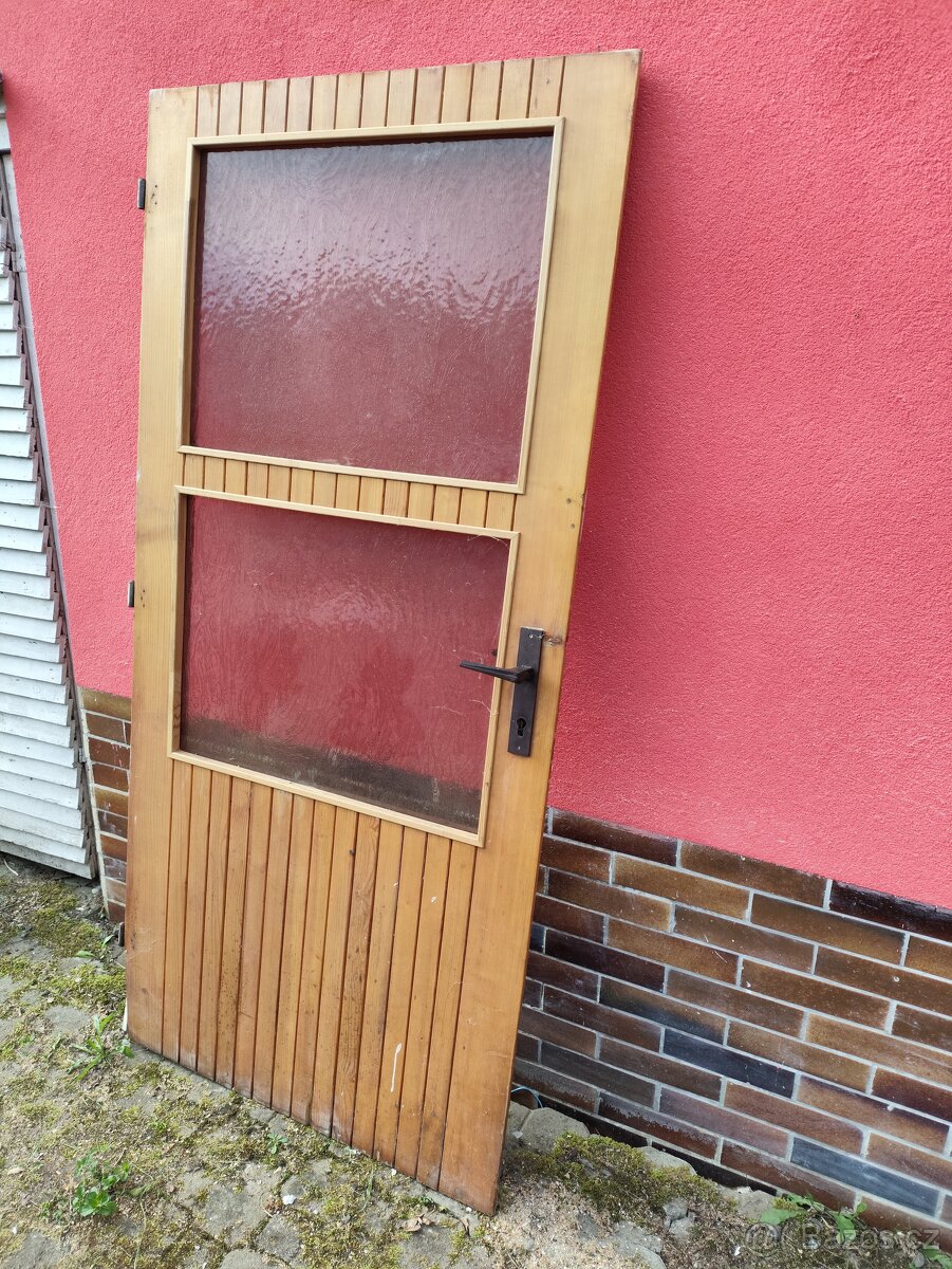 Vchodové dveře
