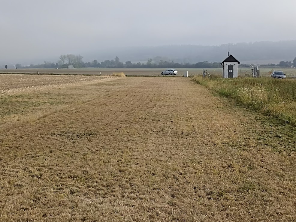 Prodám pozemek 1607 m2