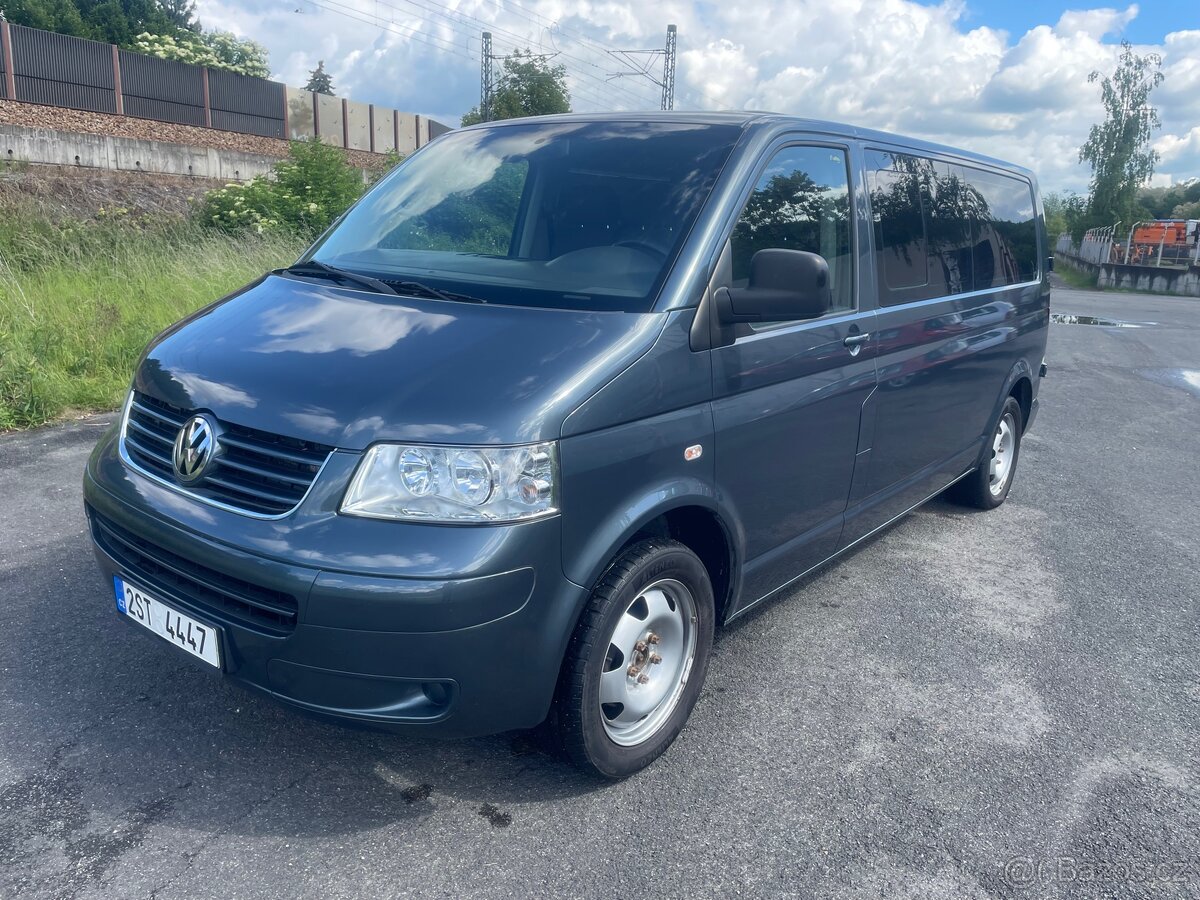 Volkswagen Caravelle Long