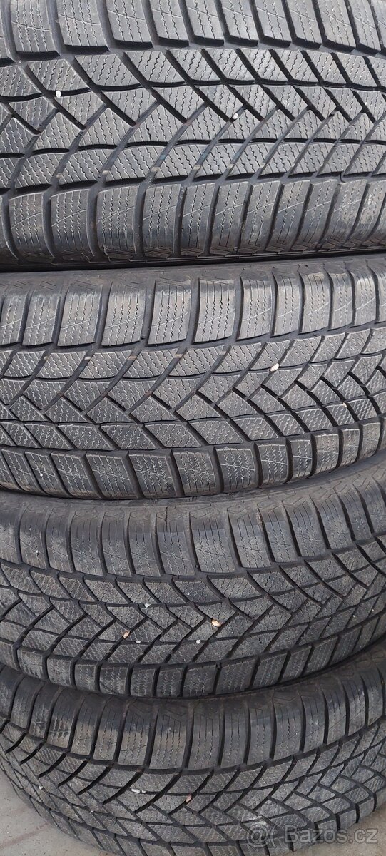 Prodám 4ks 225/60 R17 103 V XL Matador MP93 Nordicca