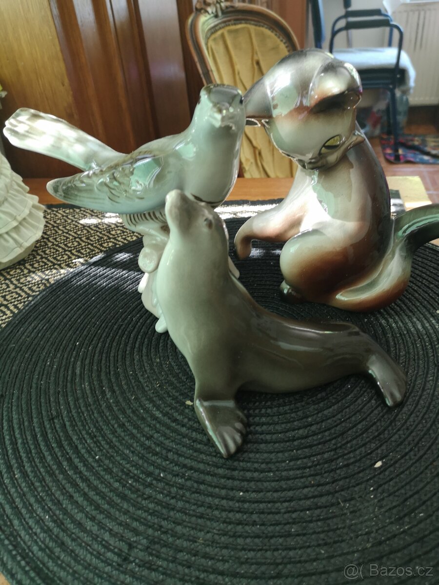 porcelánové sošky zvířat
