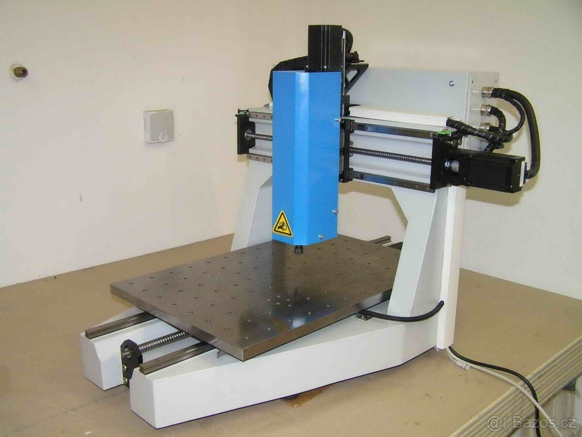 CNC stolní frézka z epoxylitiny - stavebnice