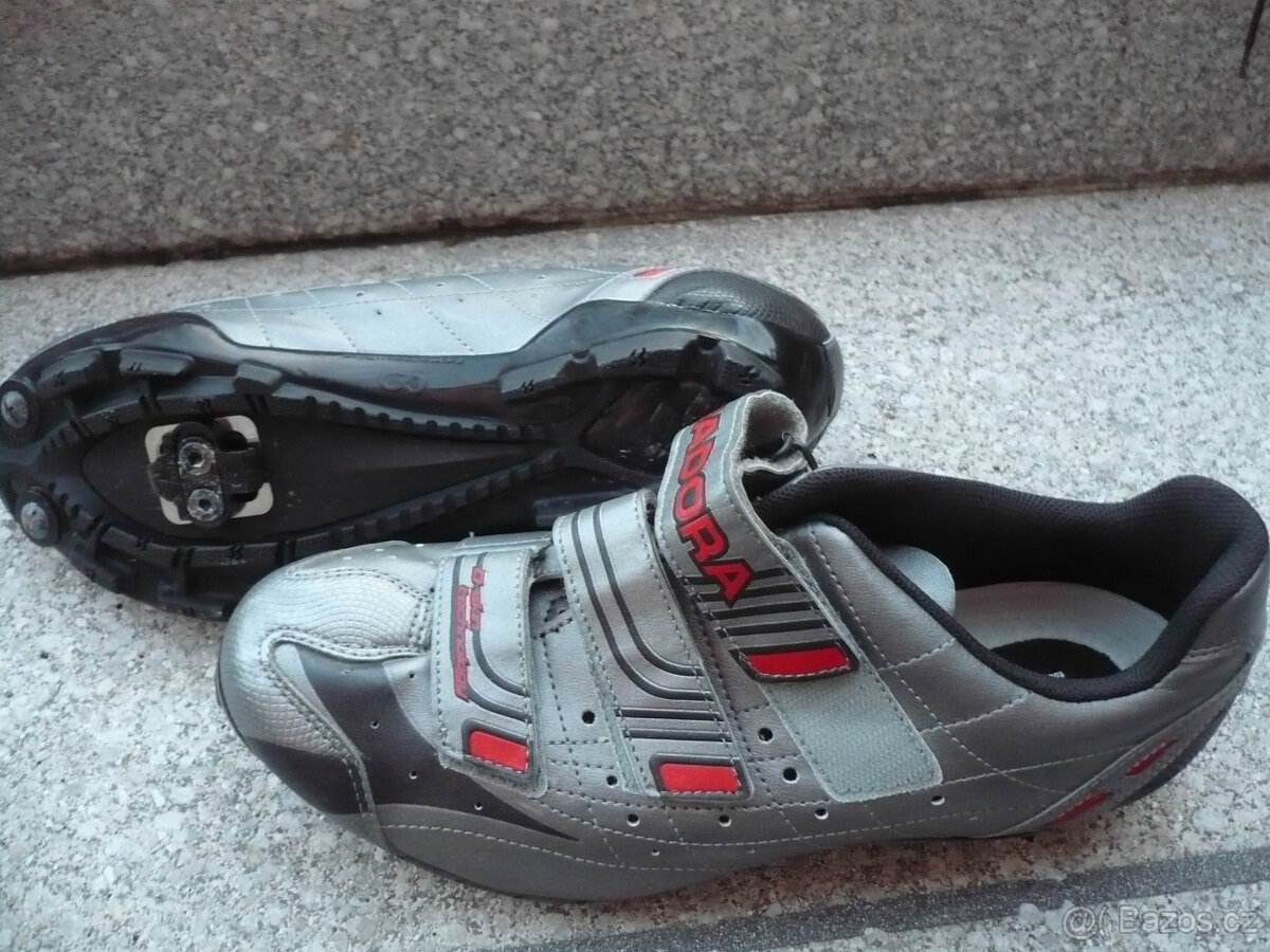 Cyklotretry Diadora velikost 42 nové.jen jednou vyzkoušené