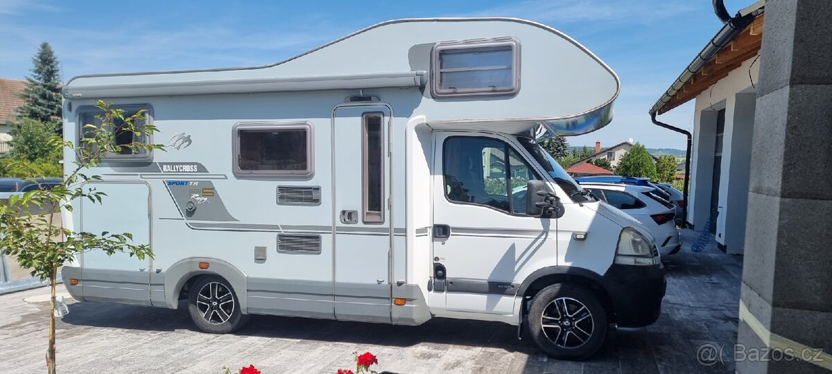 Obytný Renault Master Knaus 2.5dci