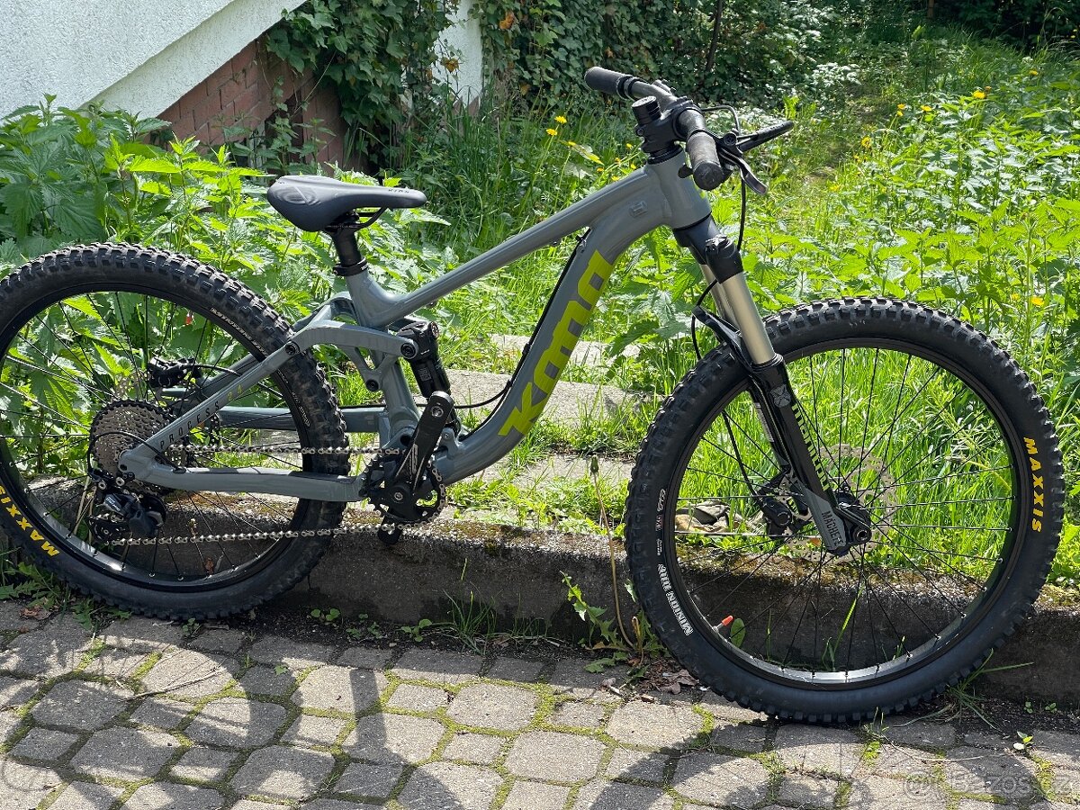 Kona process 24, dětské celopéro od zhruba 130cm