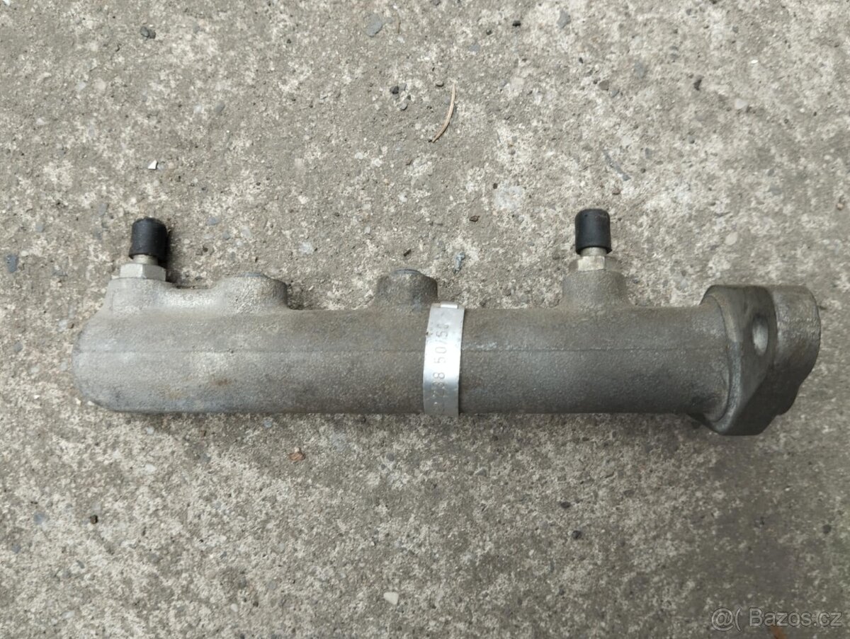 dvojitý hlavní brzdový válec 22mm