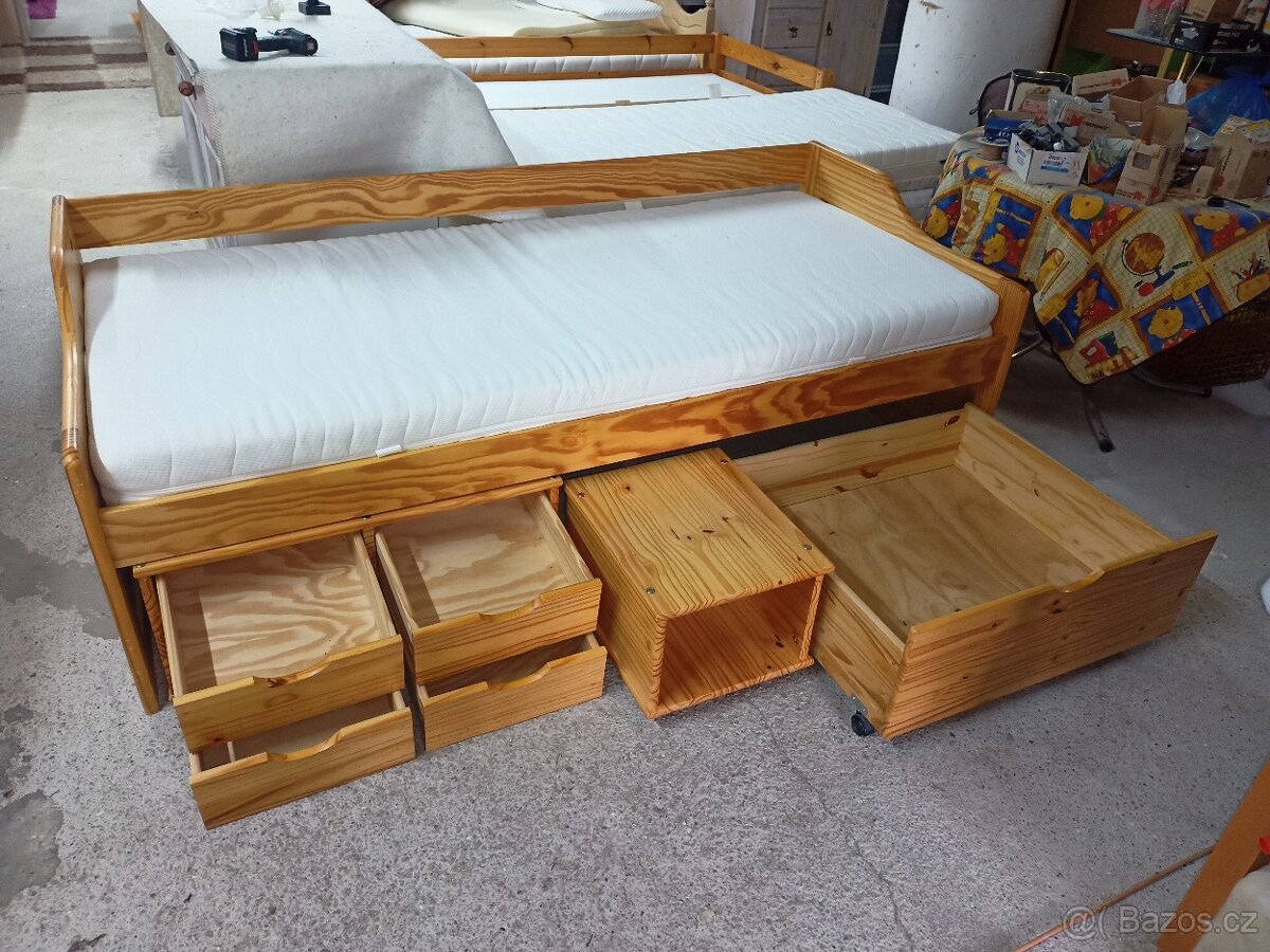 Prodám krásnou postel z masivu 90 x 200 cm se šuplíky