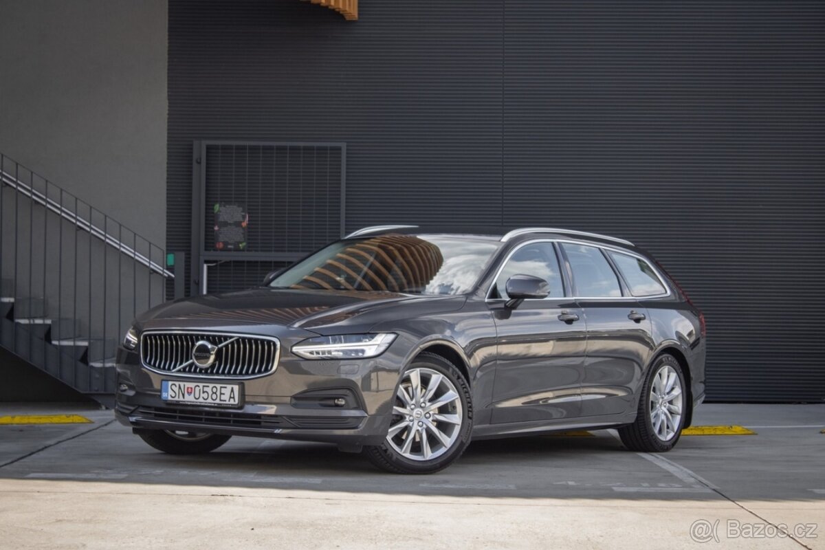 Volvo V90 B4 Momentum PRO / záruka 11/2025 / odpočet