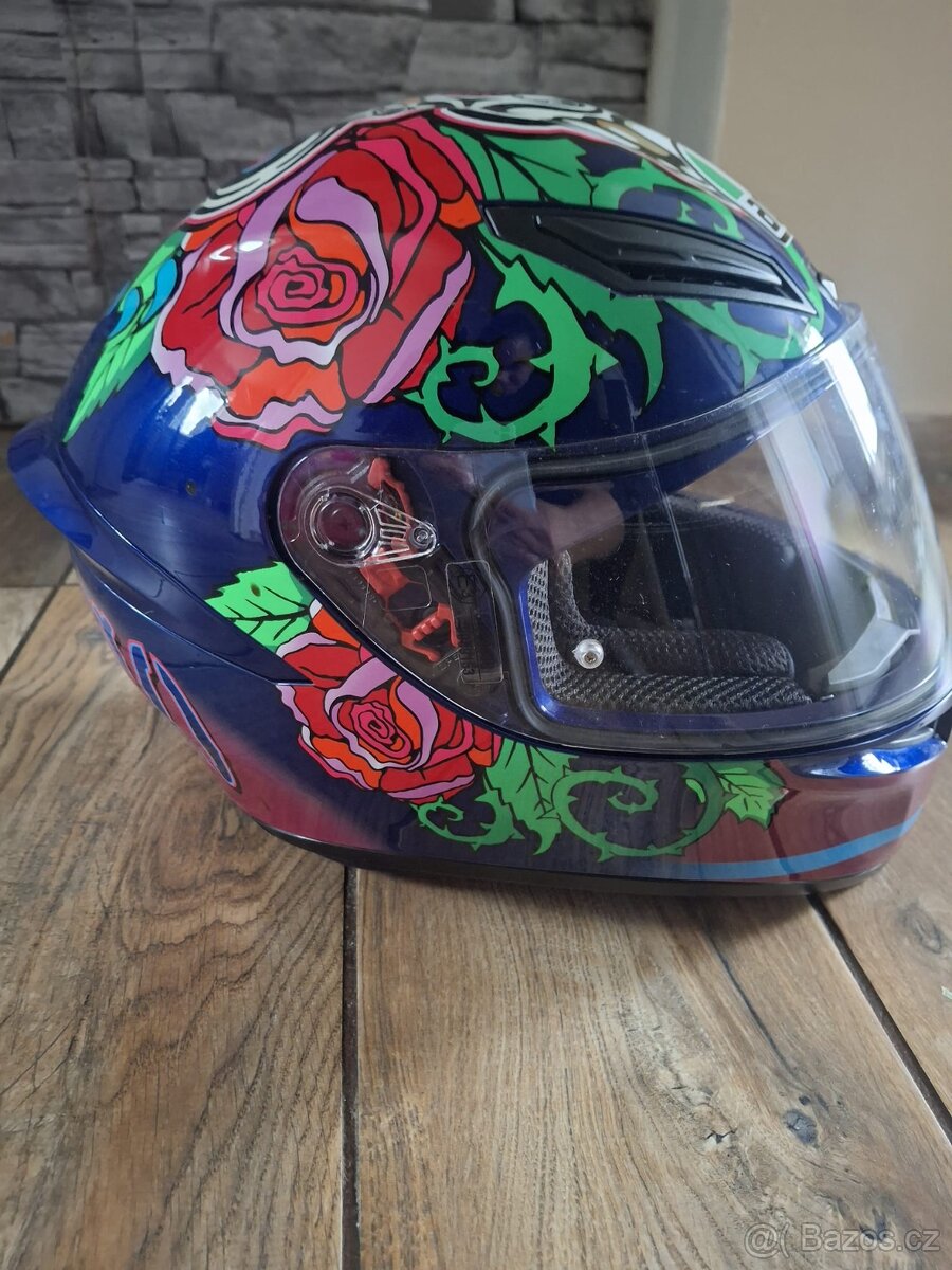 Dámská helma AGV velikost S