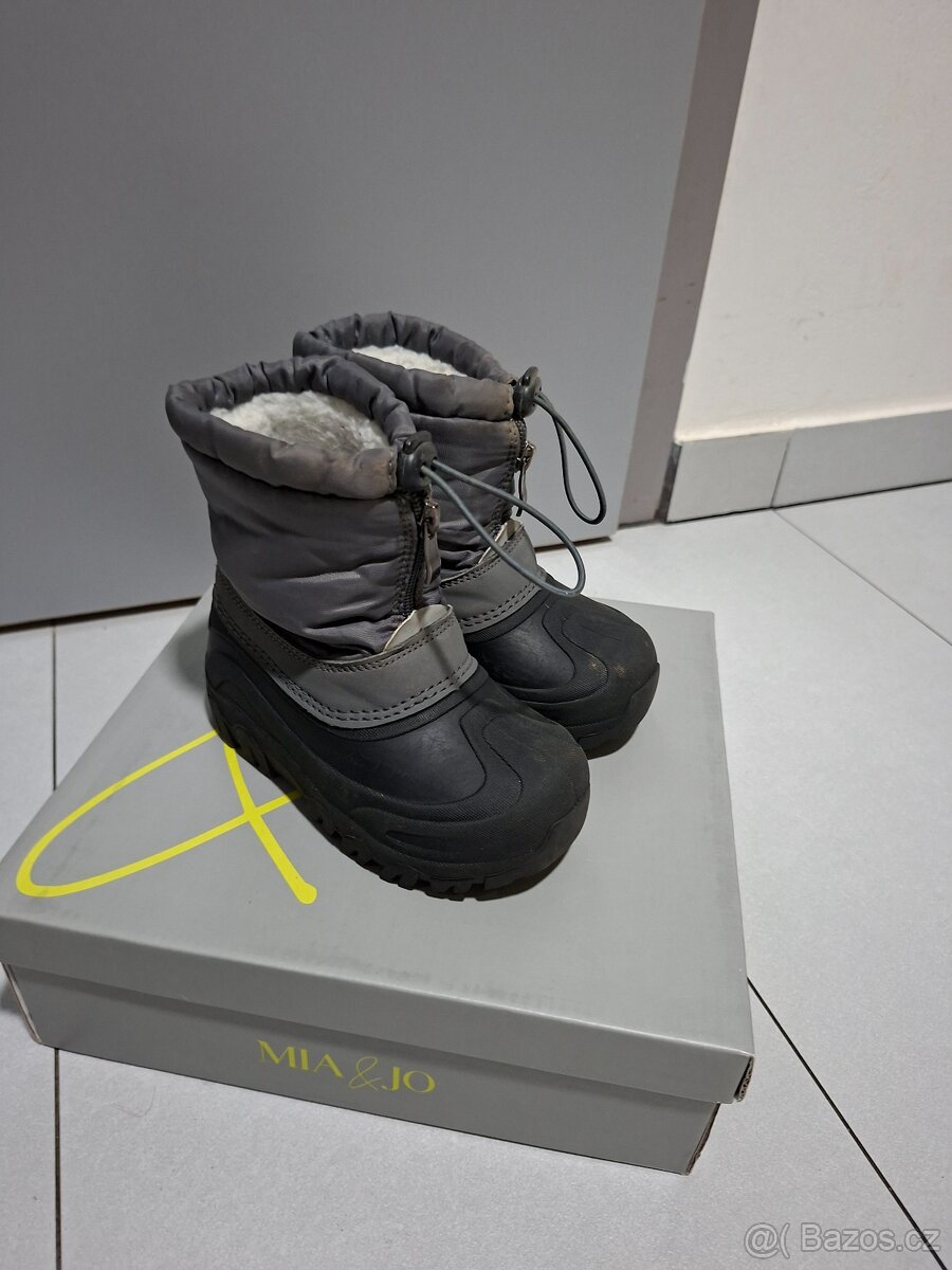 Detske zimni boty, vel 28. Mia & Jo.