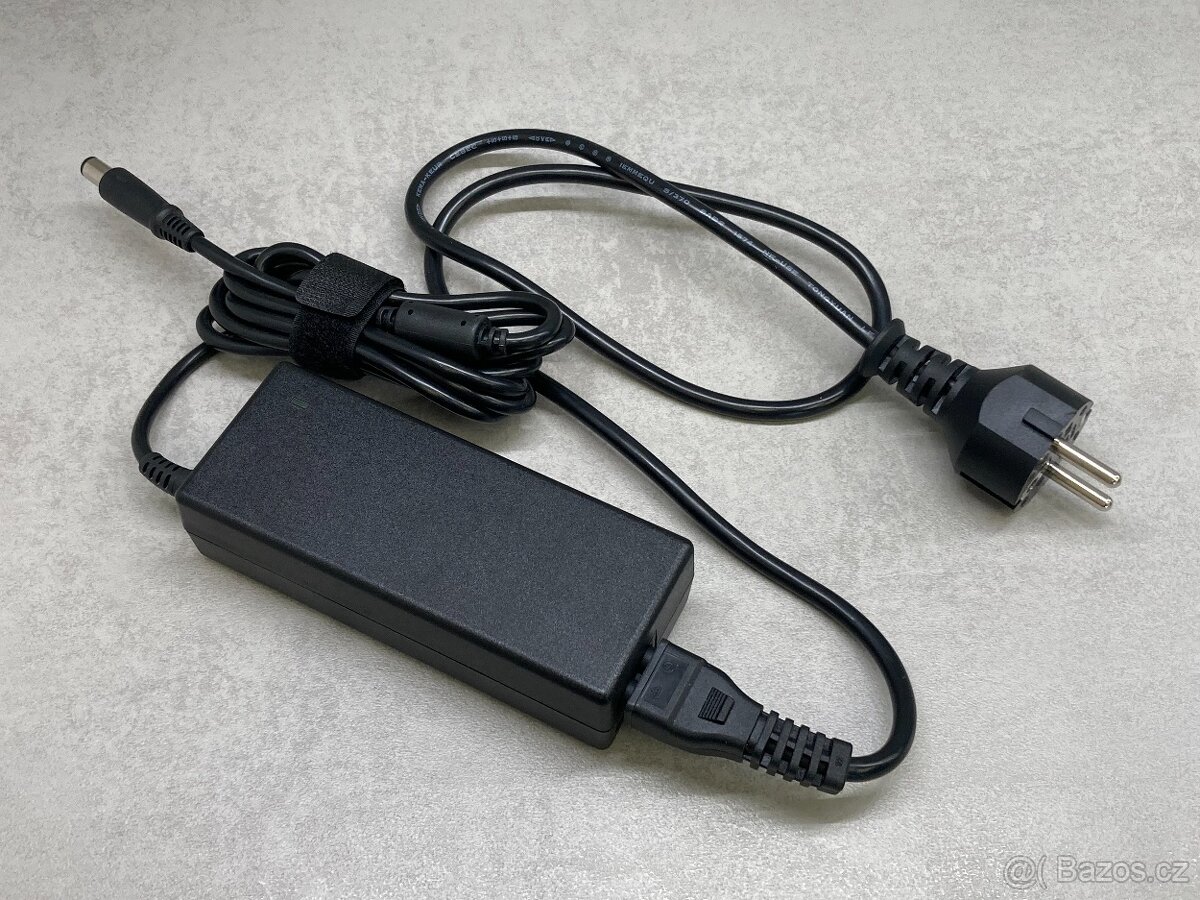 Napájecí zdroj DELL PA-1900-32D2 LA90PM111