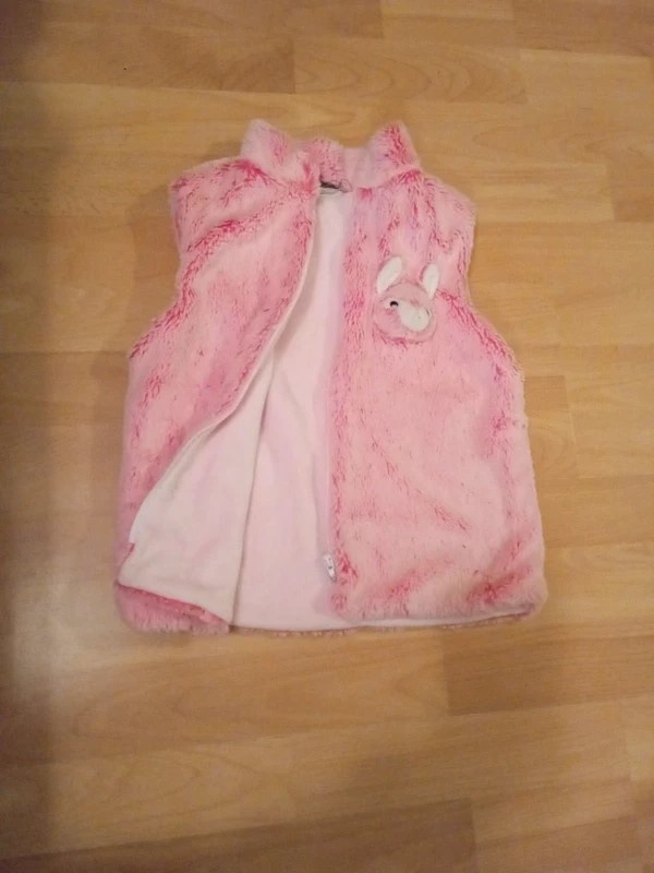 Dívčí vesta vel. 110/116