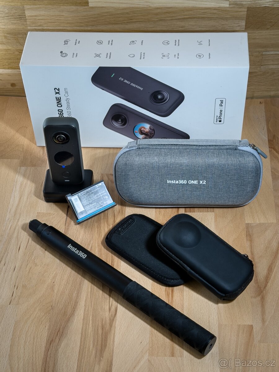 Insta360 ONE X2 + 2× baterie + selfie tyč + příslušenství