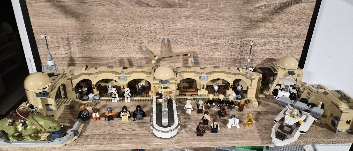 Lego star wars 75290 kantýna,
