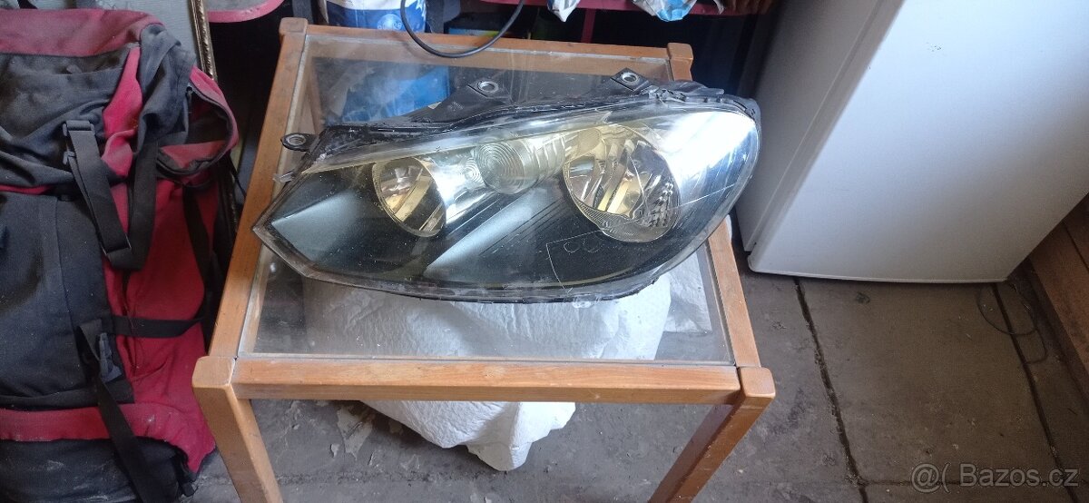 Levé přední světlo VW golf 6