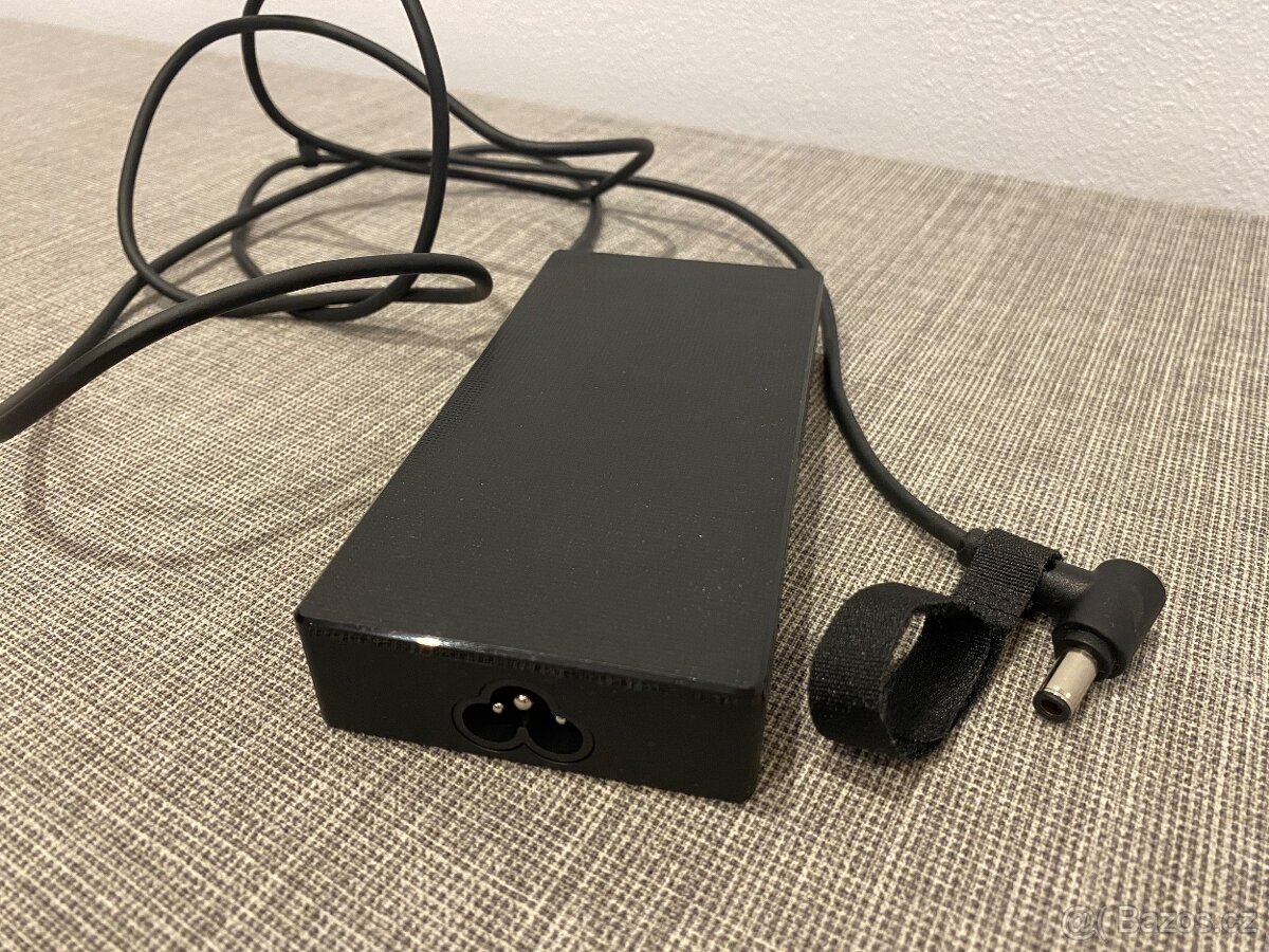 Adaptér Asus TUF 150W