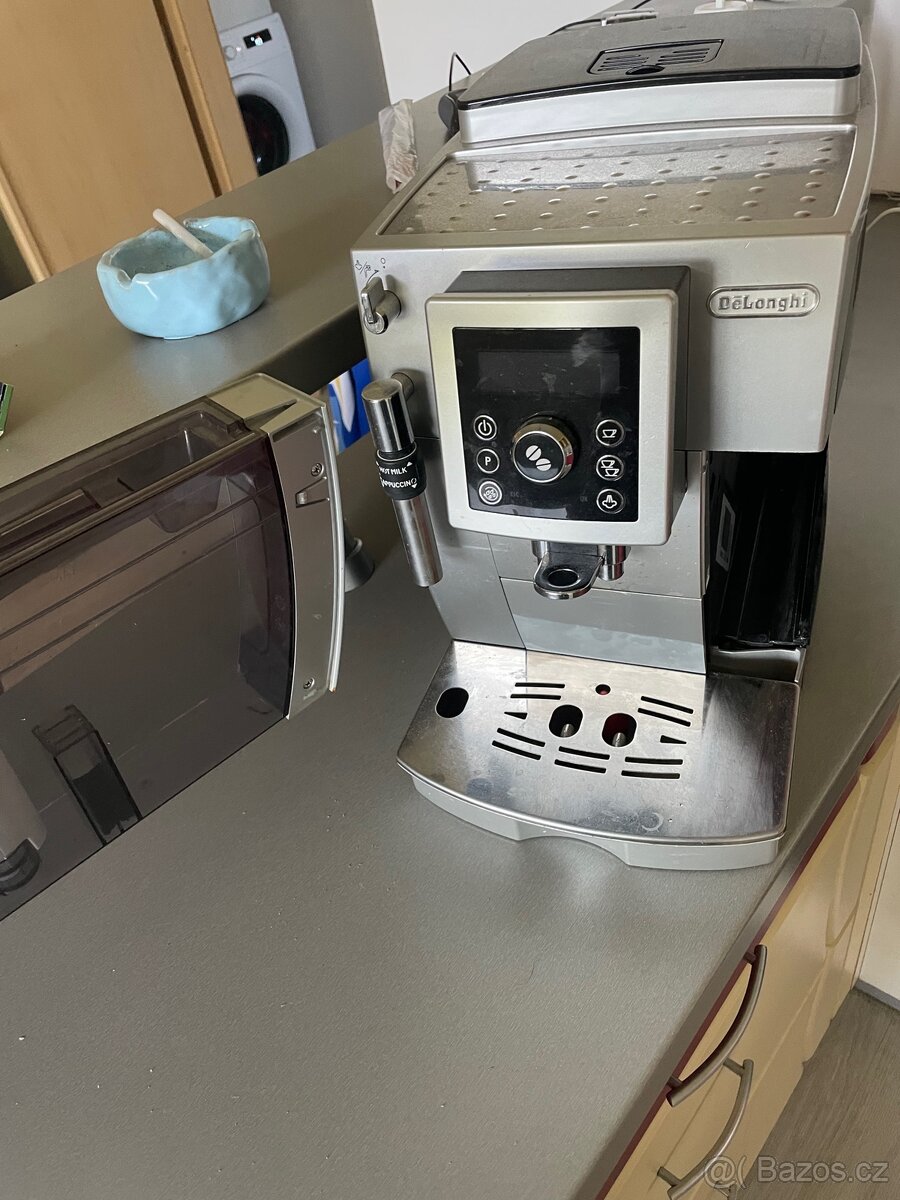 Kávovar De'Longhi