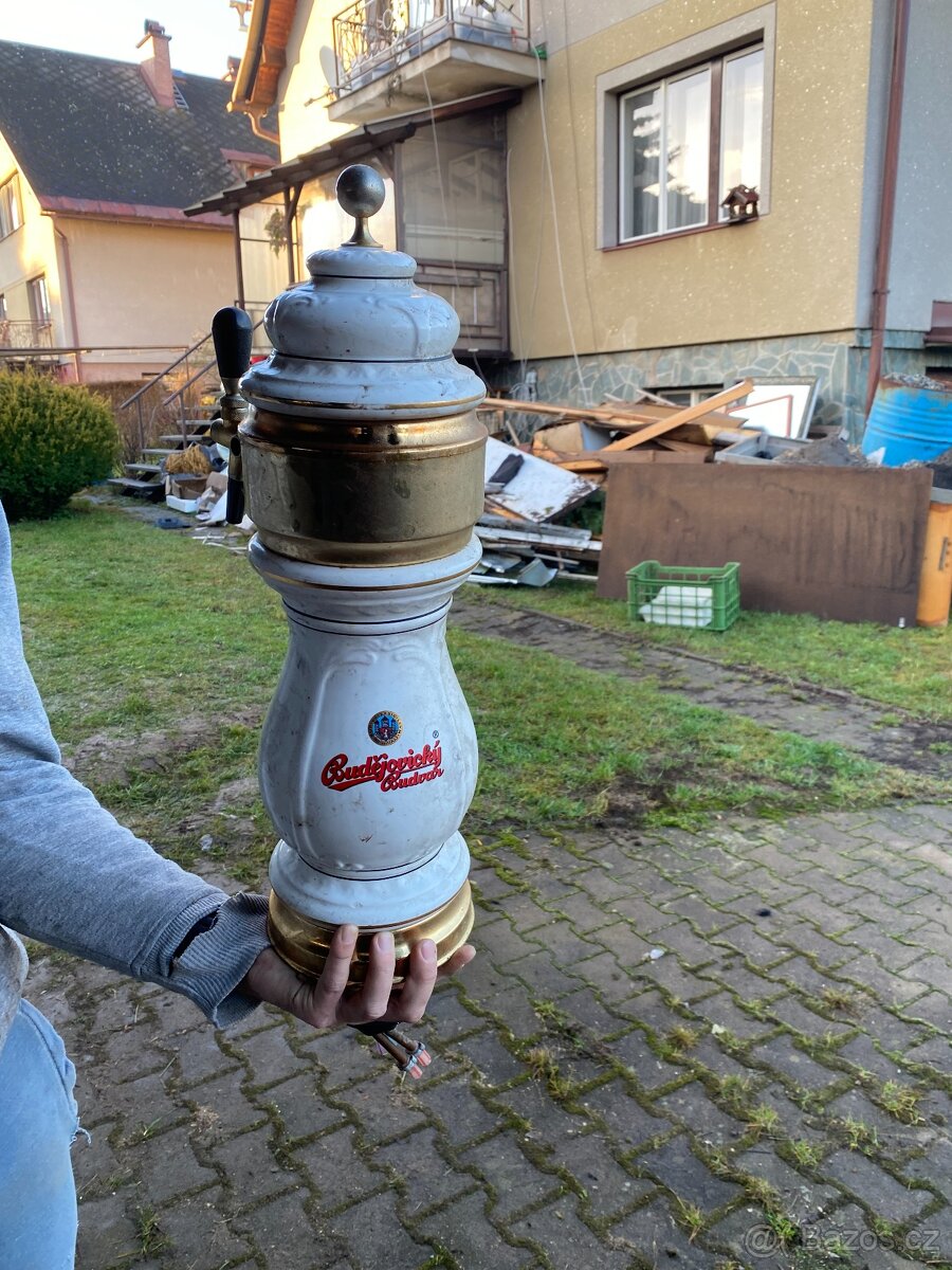 PÍPA NA ČEPOVÁNÍ