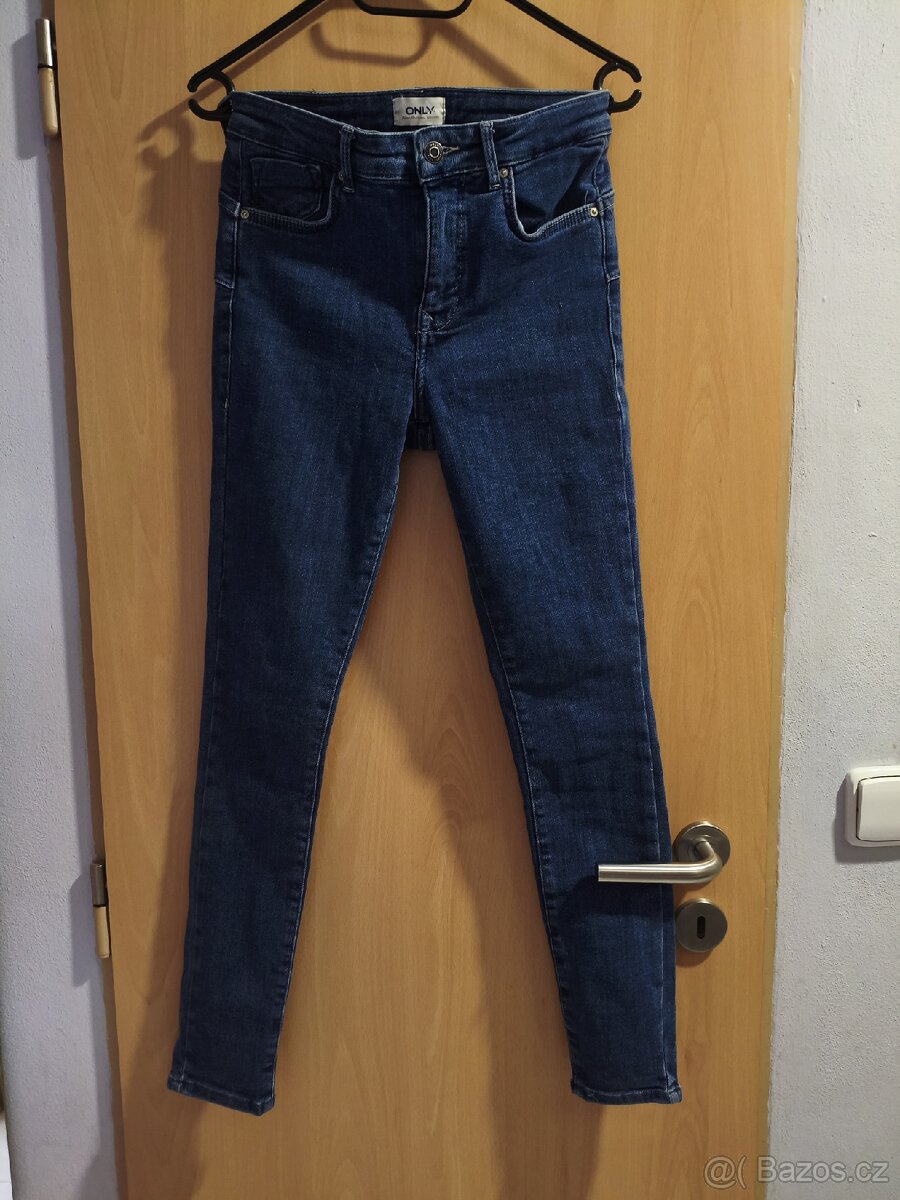 Nové džíny ONLY S