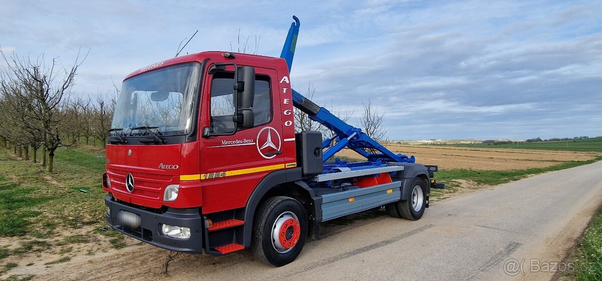 MERCEDES BENZ ATEGO 1224 HÁKOVÝ NOSIČ KONTAJNEROV