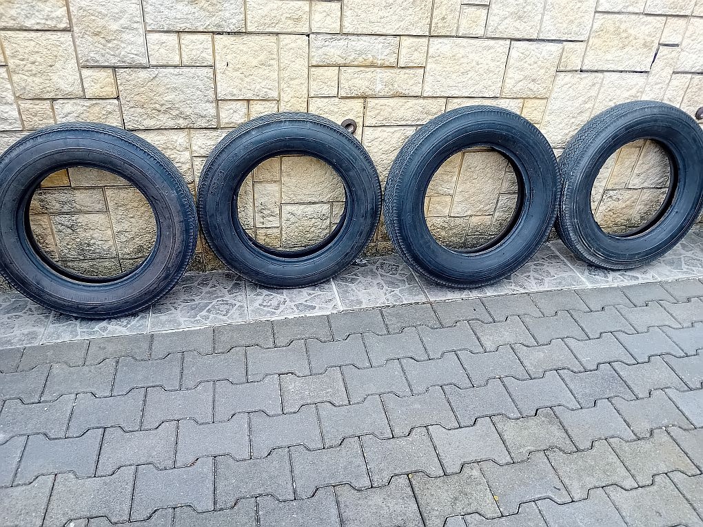 Prodám 4ks pneu na veterána - Škoda, Tatra, Praga