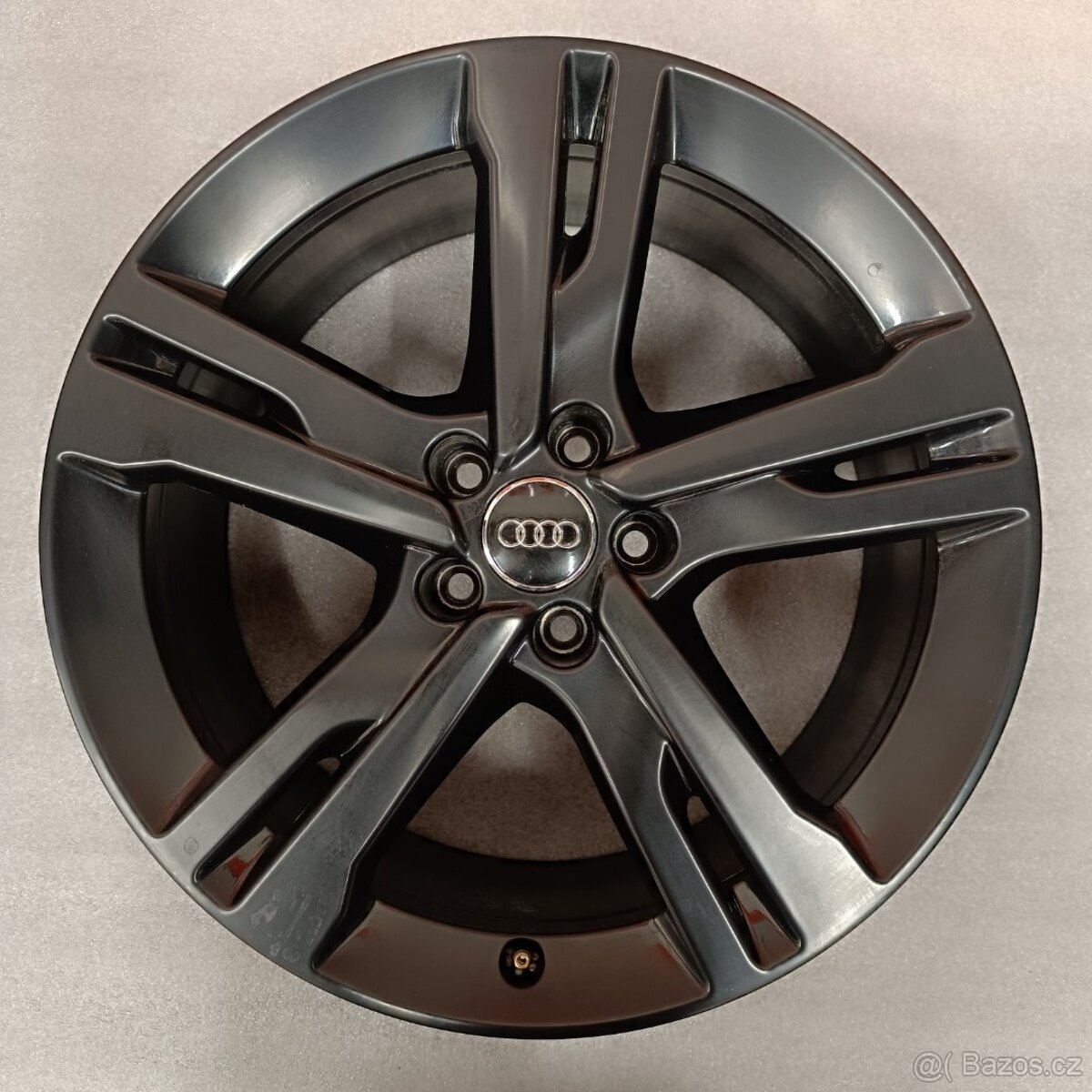 Originální alu kola na Audi A6, S6, 8Jx19'' , ET39