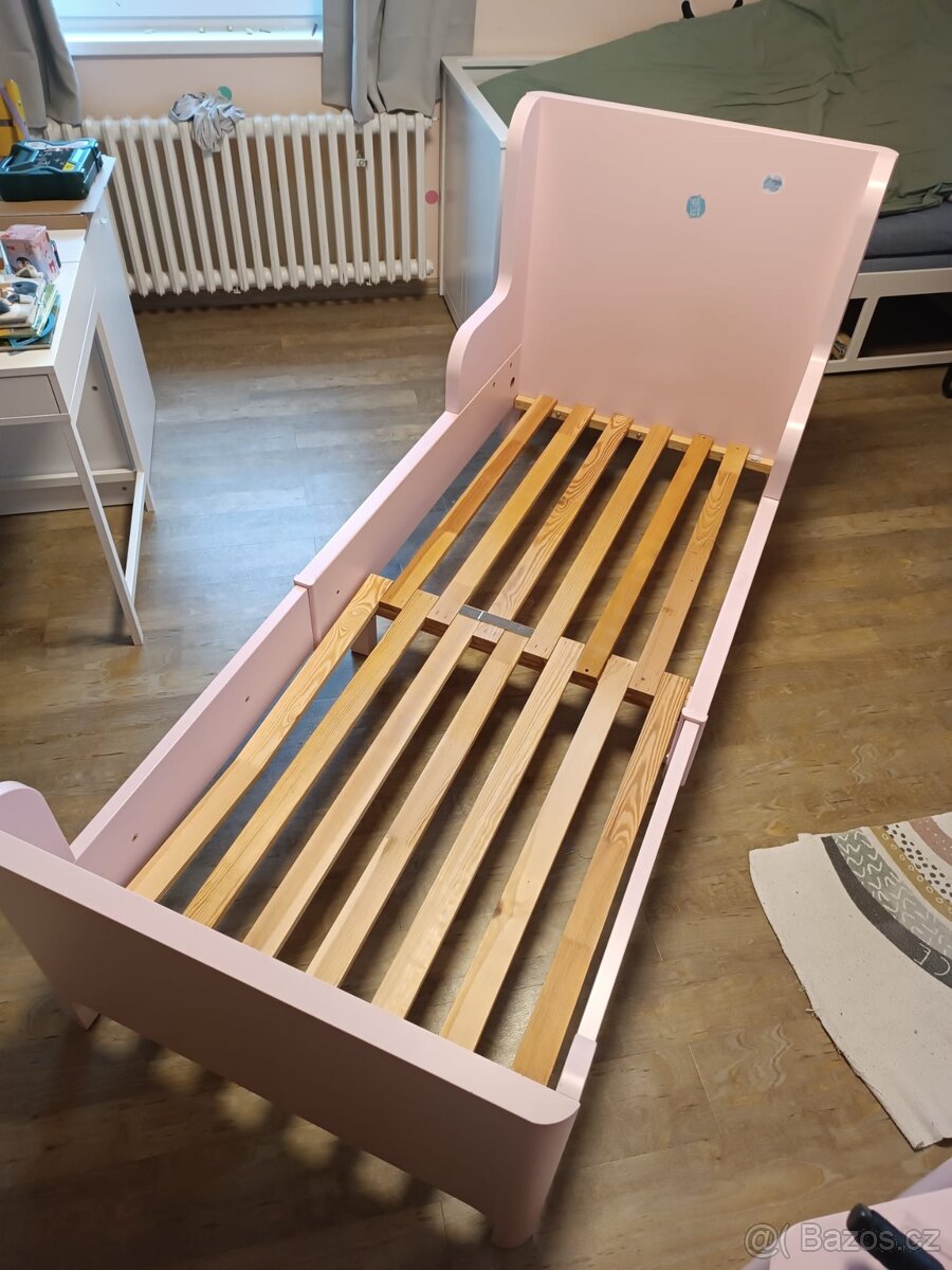 IKEA BUSUNGE Rozkládací dětská postel - růžová 80x200