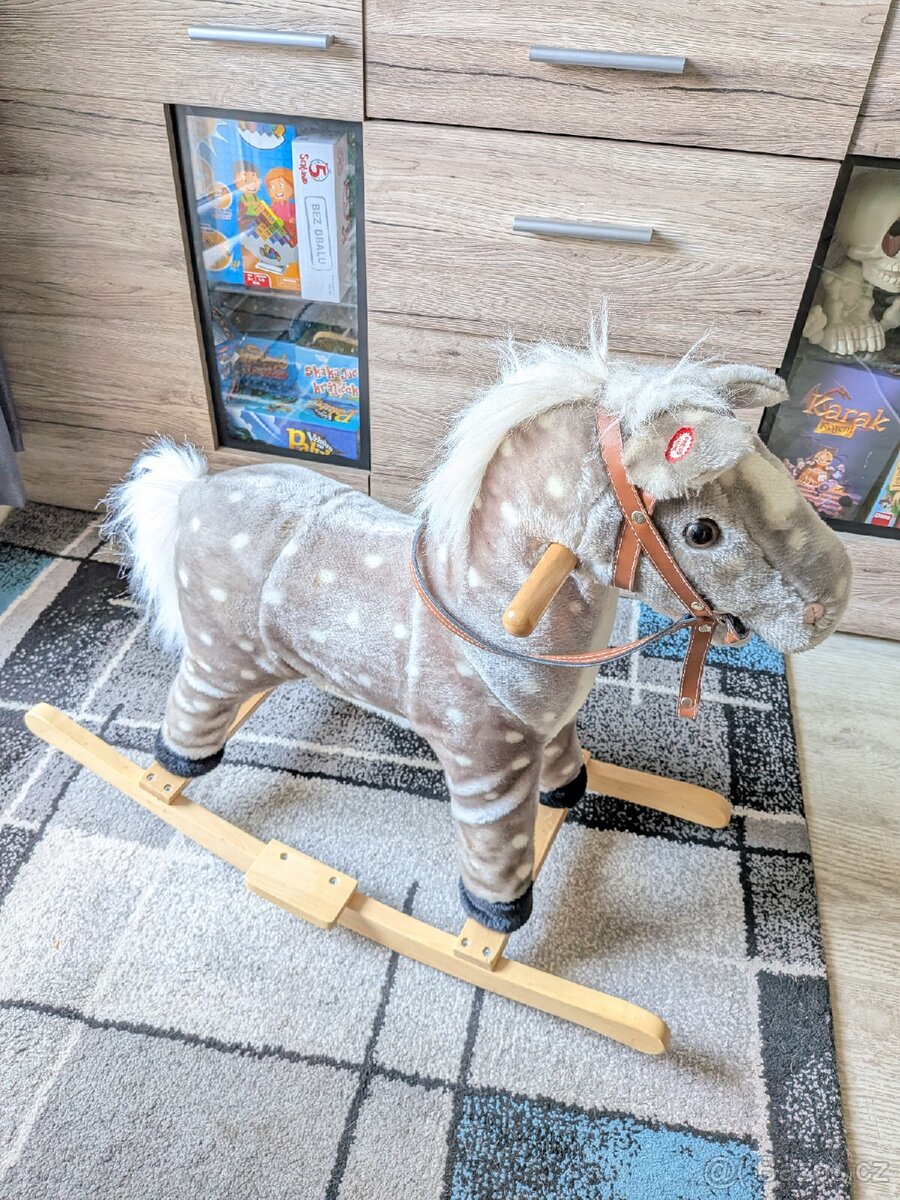 Houpací koník