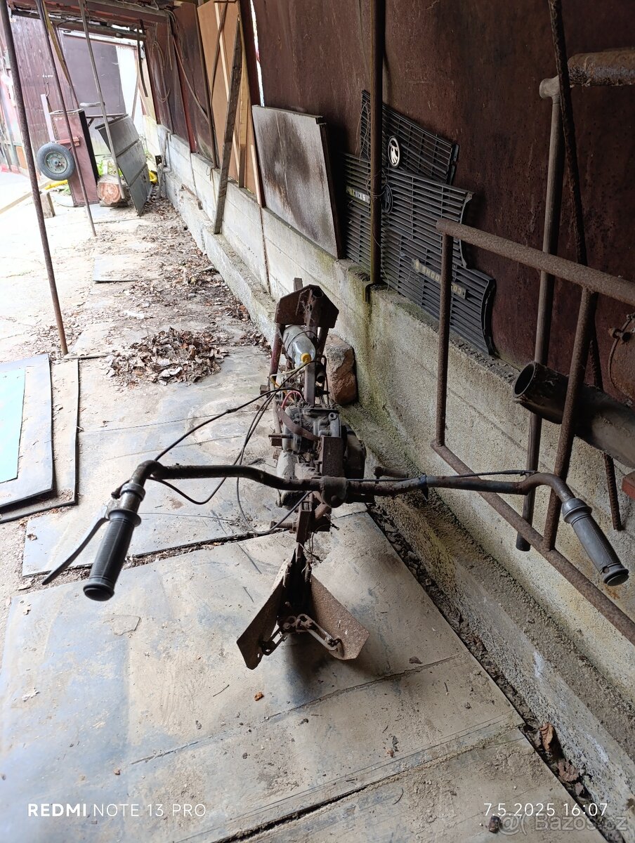 Motor Jawa pionýr