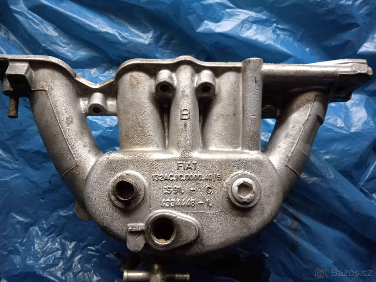 Sací potrubí 1977 1.8L Fiat 124 Spider
